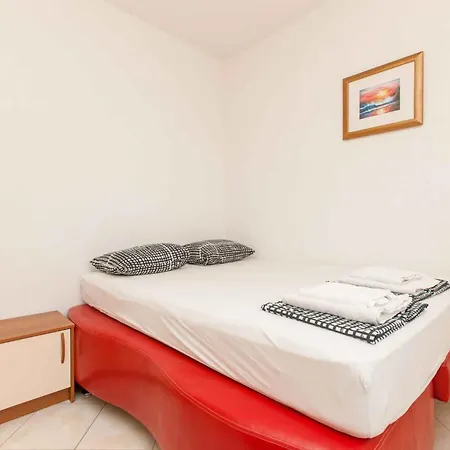 Apartamento In Okrug Gornji 33036 Trogir