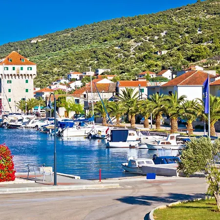 In Okrug Gornji 33036 Apartamento Trogir